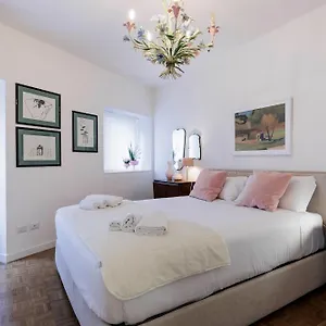 Ponte Vecchio Charming Apartment Florence